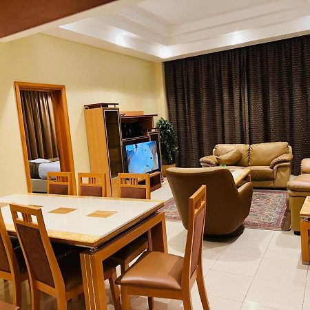 Elite Tower Apartment Seef Exterior photo